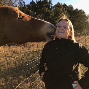 Meet your Posher, Pam